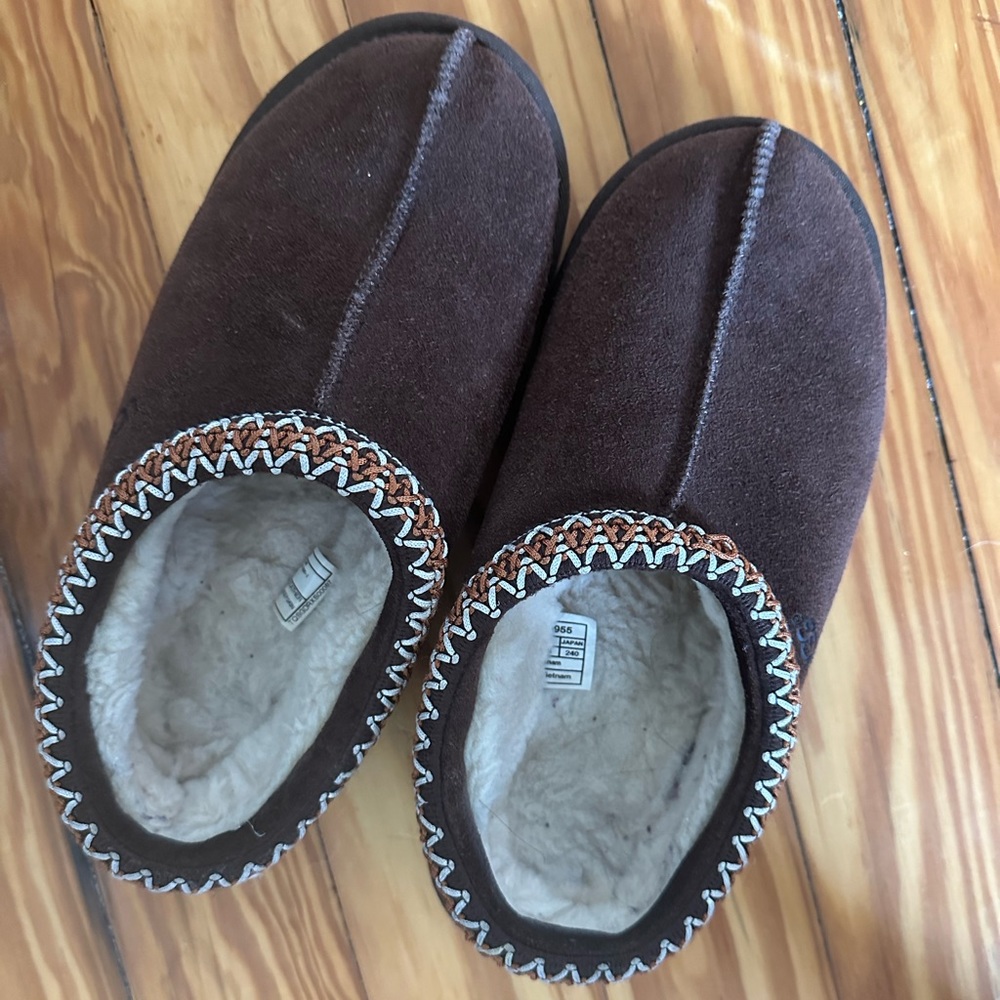 Ugg Tassman Chocolate